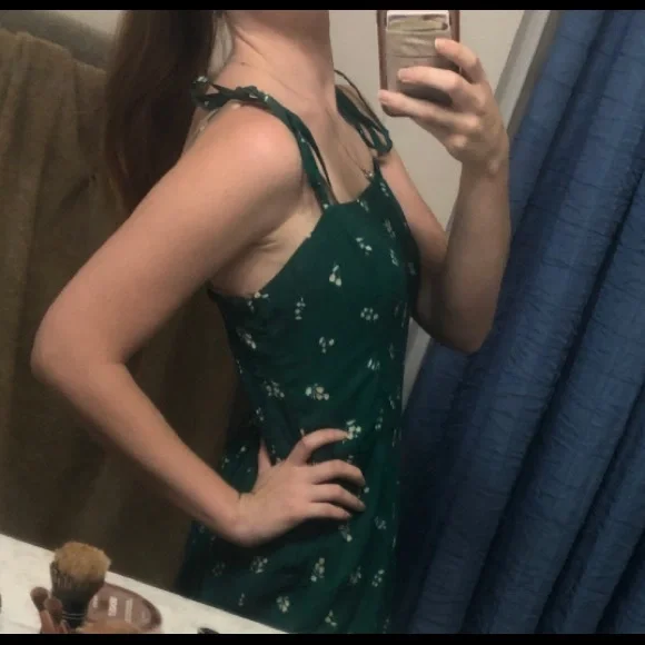 Abercrombie & Fitch Stunning Green Floral Romper - Picture 3 of 3